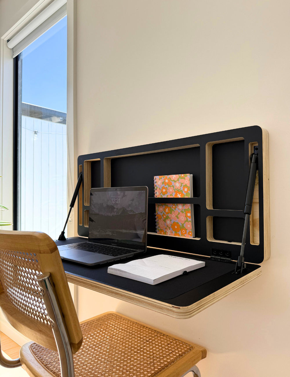 Wall Mounted Foldaway Murphy Desk